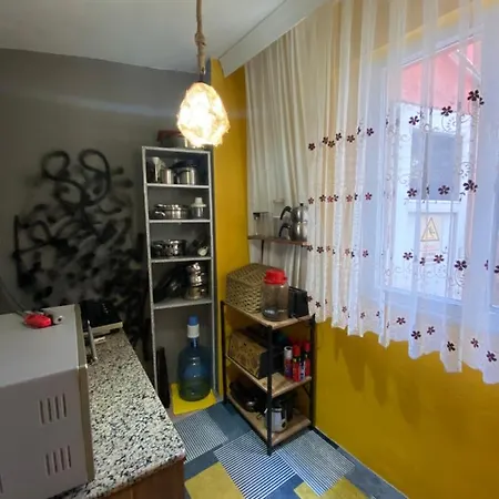 Kiralama Δωμάτια σε οικογενειακή κατοικία Κωνσταντινούπολη